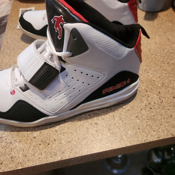 And 1s - Picture 1 of 5